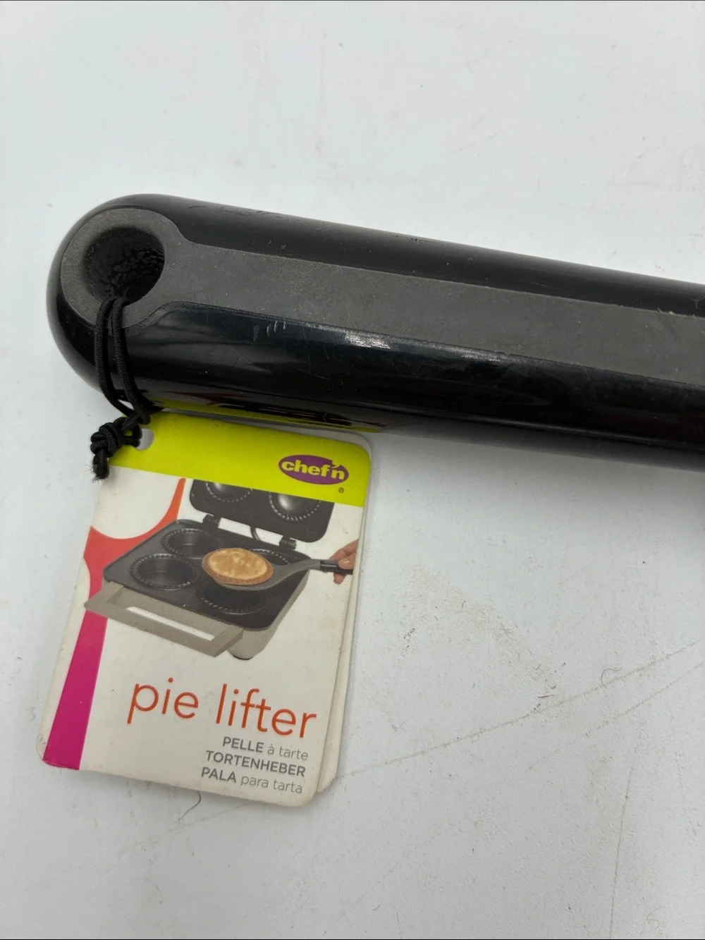 Williams Sonoma Pie Lifter Server - Kitchen Tool